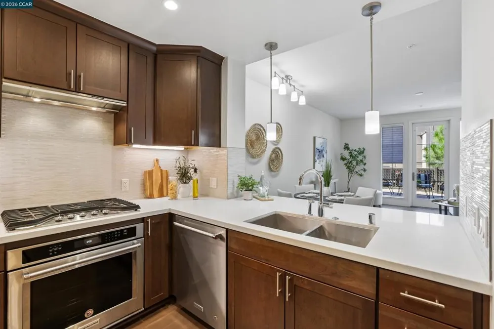 1000 Dewing Ave #104 Lafayette, CA 94549