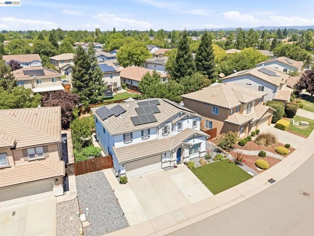 1015 Downing Cir Lincoln, CA 95648