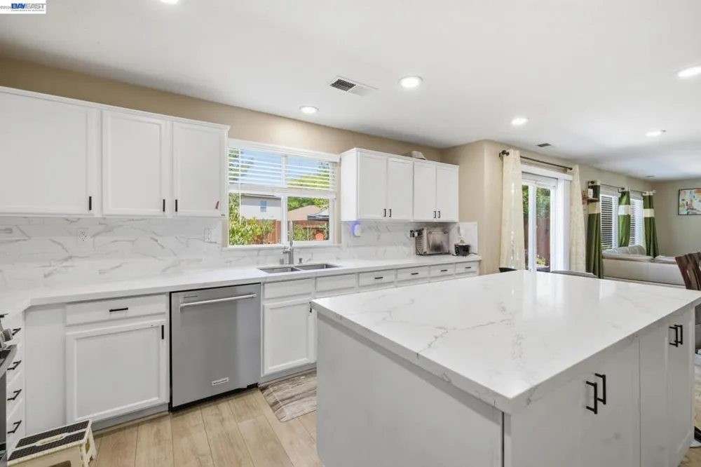 1015 Downing Cir Lincoln, CA 95648