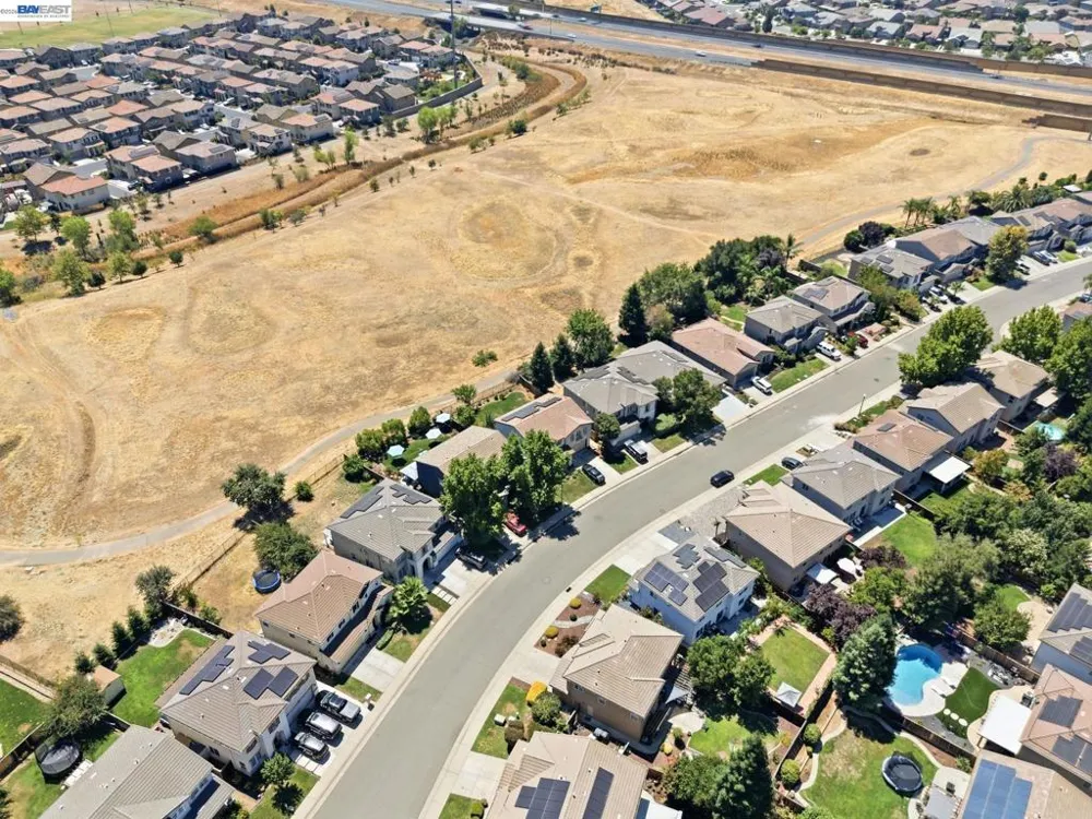 1015 Downing Cir Lincoln, CA 95648
