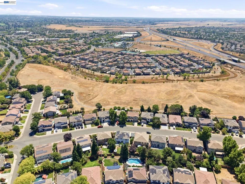 1015 Downing Cir Lincoln, CA 95648