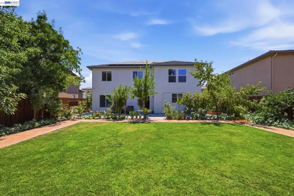 1015 Downing Cir Lincoln, CA 95648
