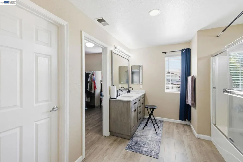 1015 Downing Cir Lincoln, CA 95648