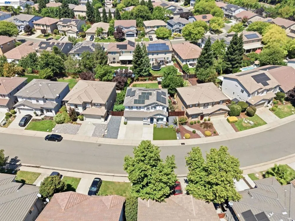 1015 Downing Cir Lincoln, CA 95648