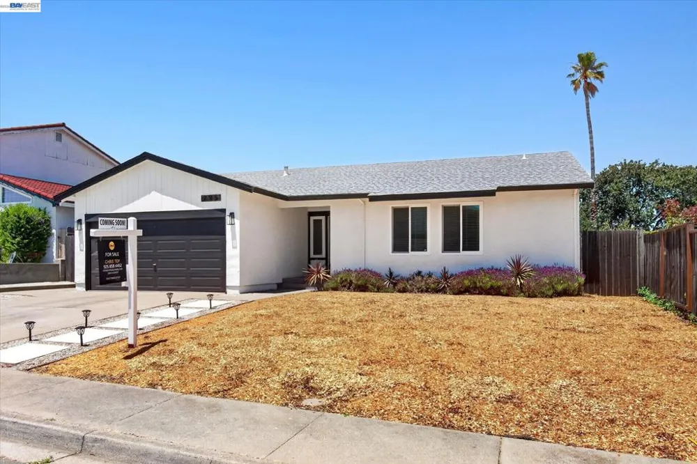 295 Iris Rd Hercules, CA 94547
