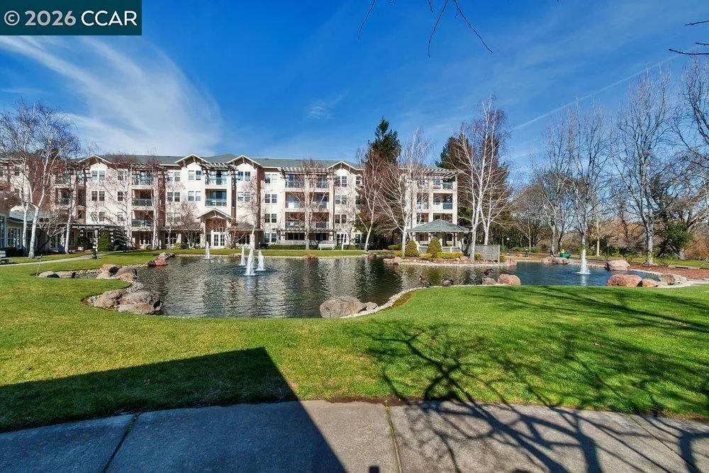 1860 Tice Creek Dr #1206 Walnut Creek, CA 94595
