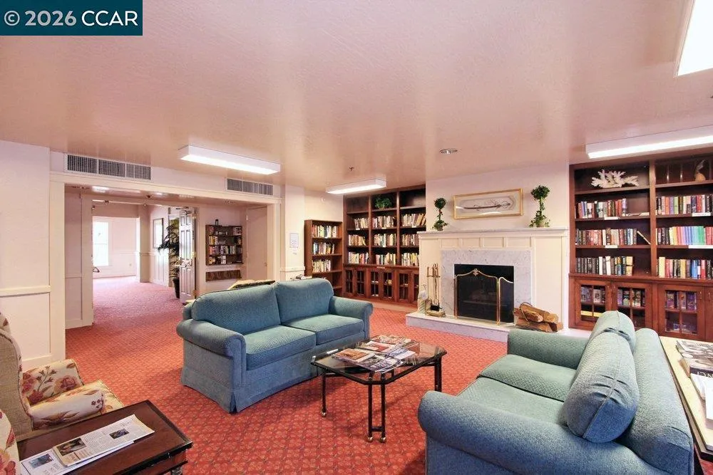 1860 Tice Creek Dr #1206 Walnut Creek, CA 94595