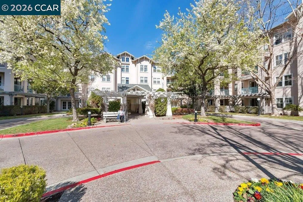 1860 Tice Creek Dr #1206 Walnut Creek, CA 94595