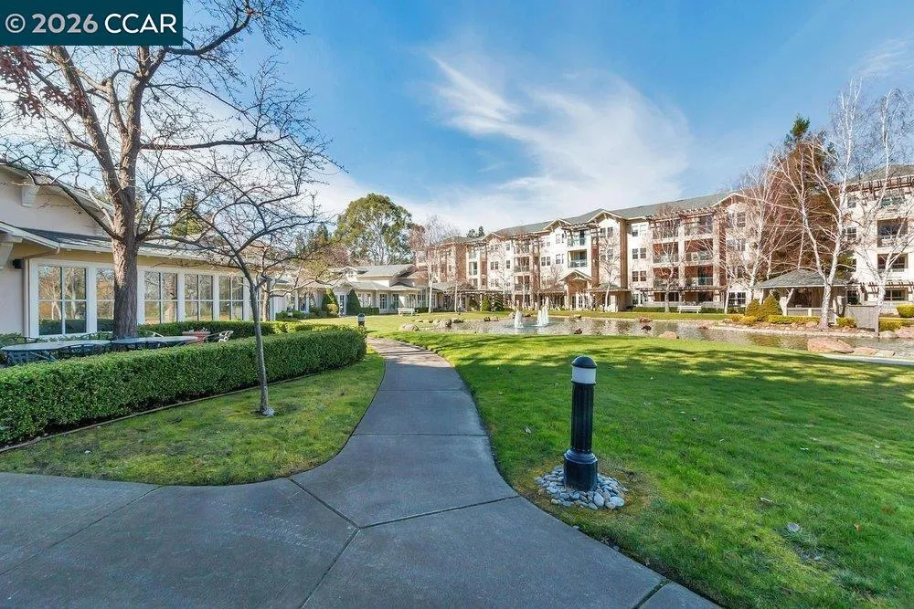 1860 Tice Creek Dr #1206 Walnut Creek, CA 94595