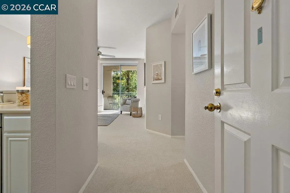 1860 Tice Creek Dr #1206 Walnut Creek, CA 94595
