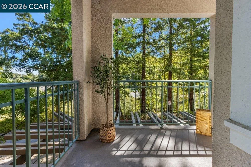 1860 Tice Creek Dr #1206 Walnut Creek, CA 94595