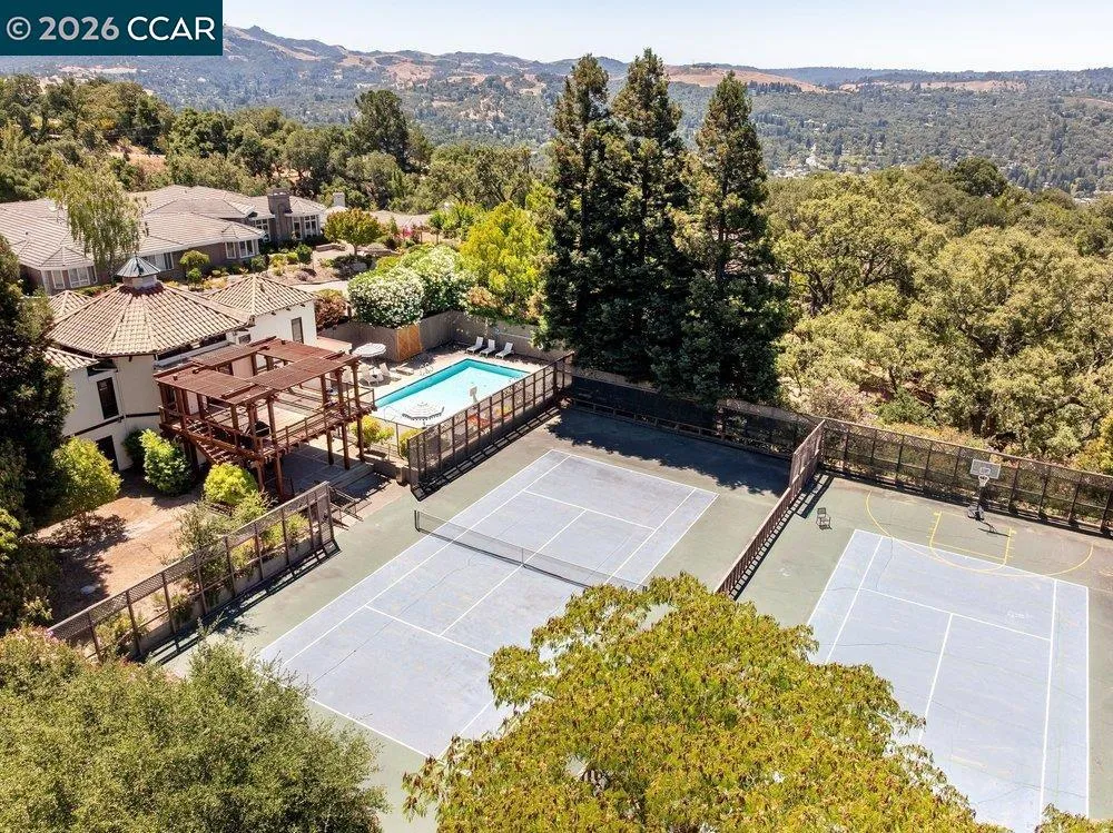 9 Northridge Ln Lafayette, CA 94549