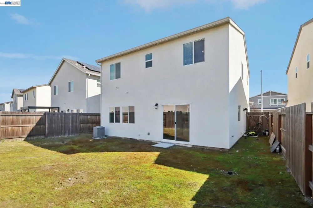 1449 Dorona Ln Manteca, CA 95336