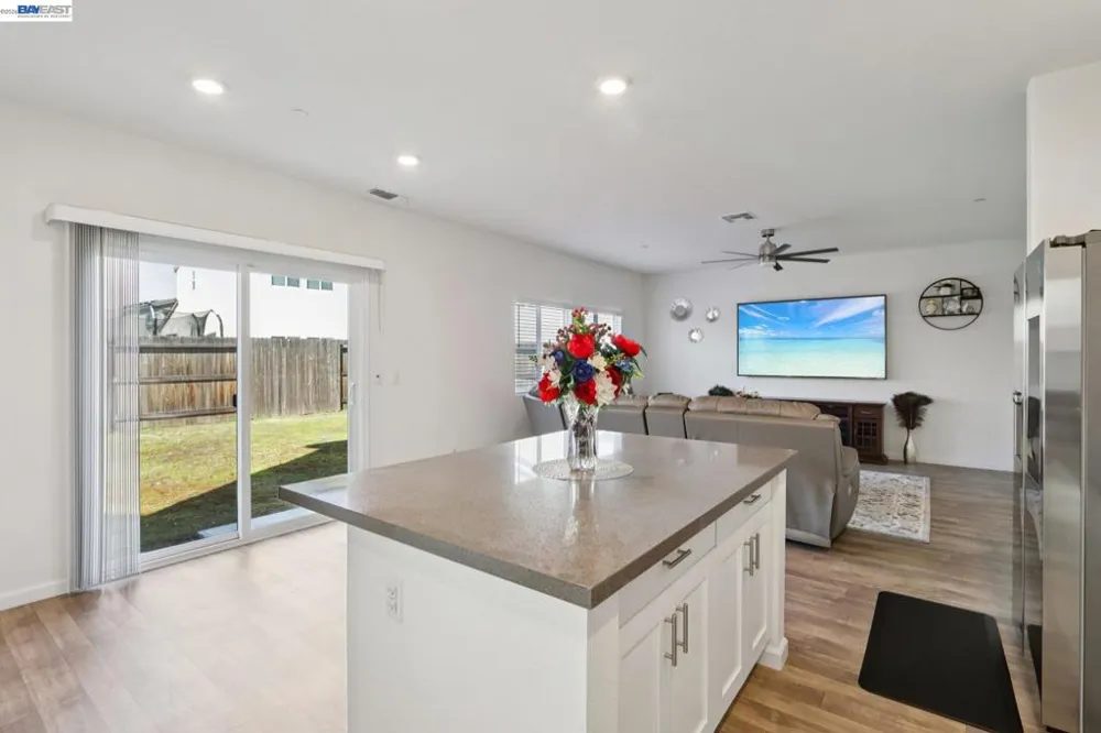 1449 Dorona Ln Manteca, CA 95336