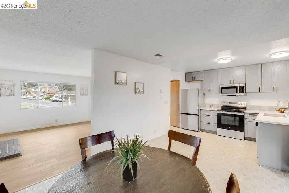 341 Inverness Drive Vallejo, CA 94589