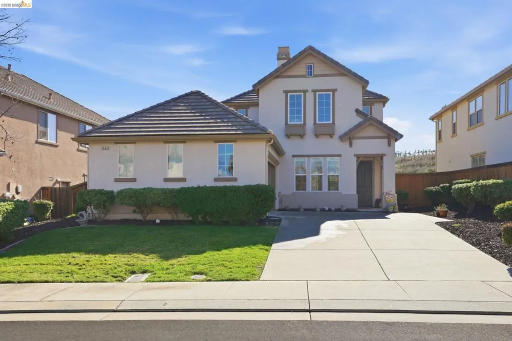 9489 California Oak Cir Patterson, CA 95363