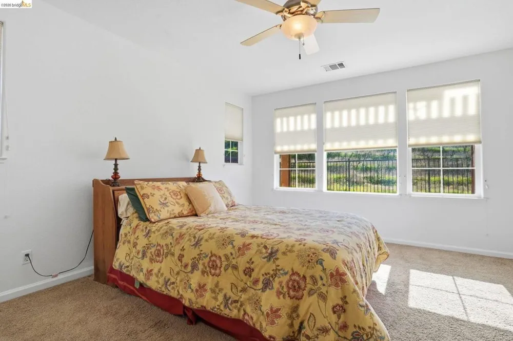9489 California Oak Cir Patterson, CA 95363