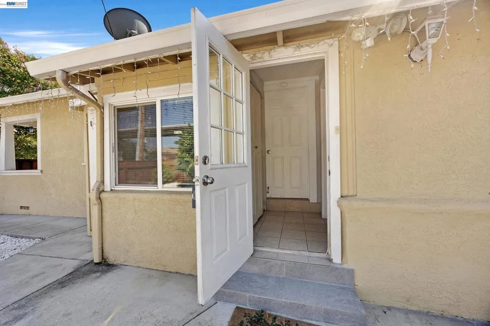 1203 H St Union City, CA 94587