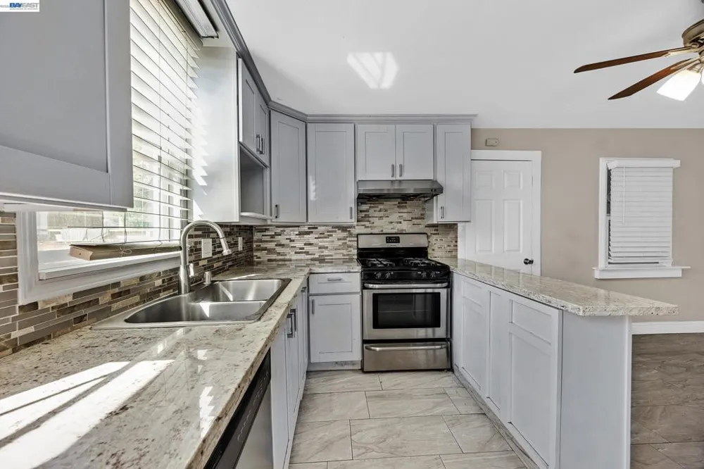 1203 H St Union City, CA 94587