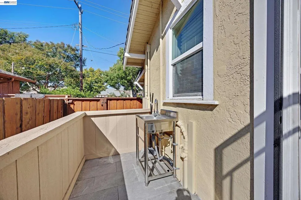 1203 H St Union City, CA 94587