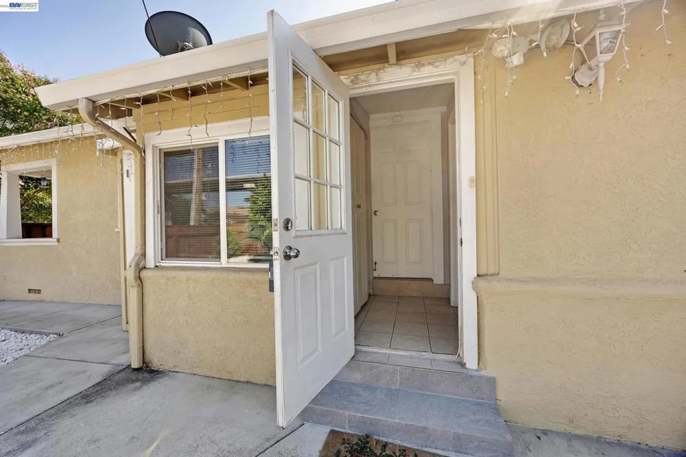 1203 H St Union City, CA 94587
