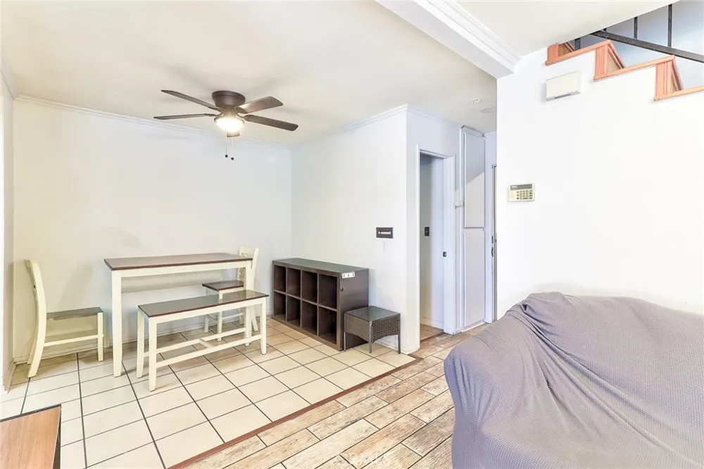 8936 summerwood way Fontana, CA 92335