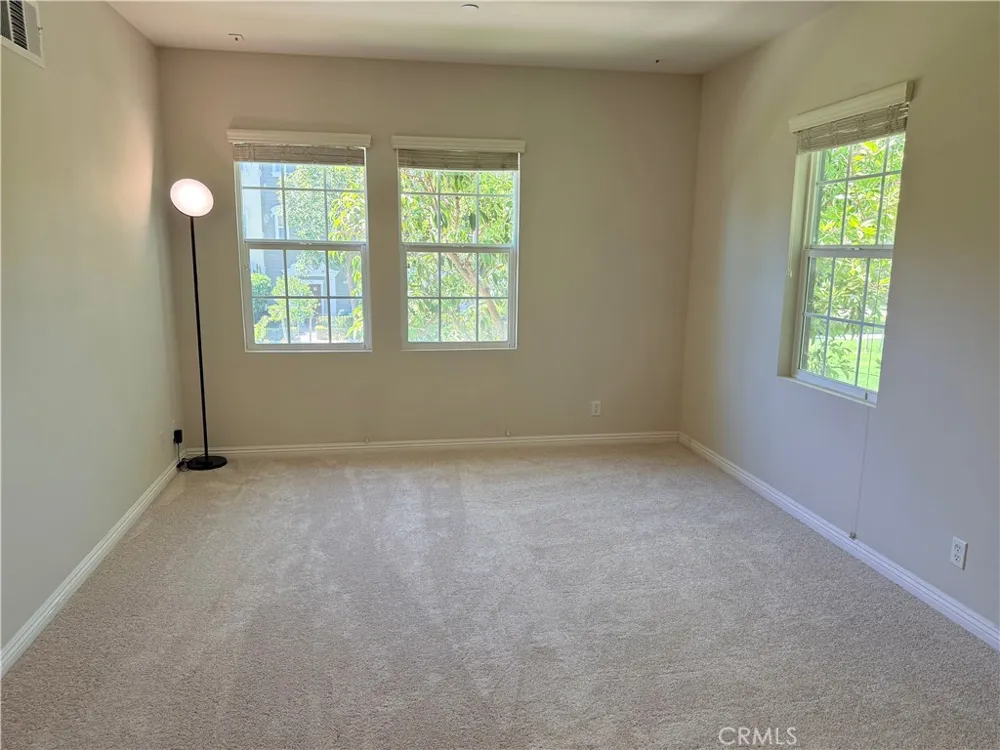 15231 Calverton Tustin, CA 92782