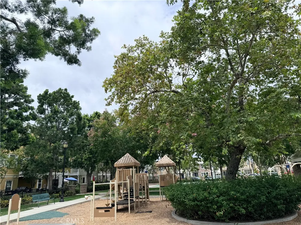 15231 Calverton Tustin, CA 92782