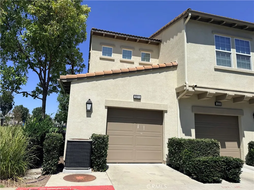 15231 Calverton Tustin, CA 92782