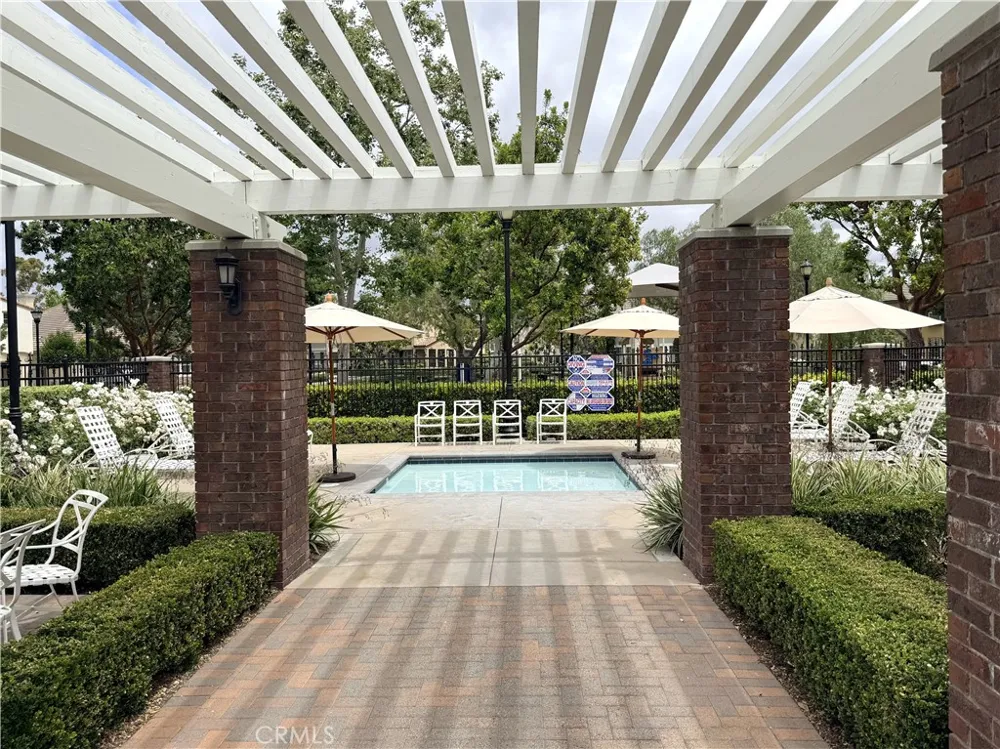 15231 Calverton Tustin, CA 92782