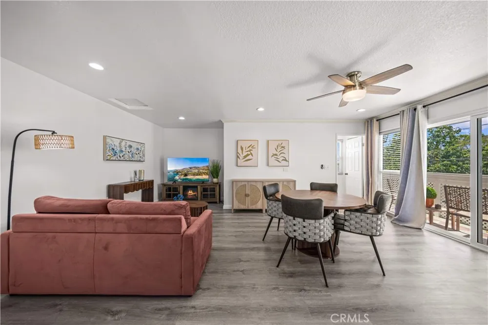 15213 Daphne Avenue Gardena, CA 90249