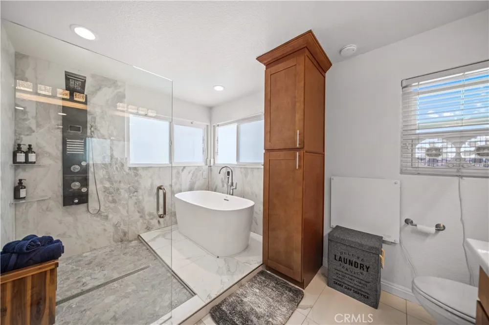 15213 Daphne Avenue Gardena, CA 90249