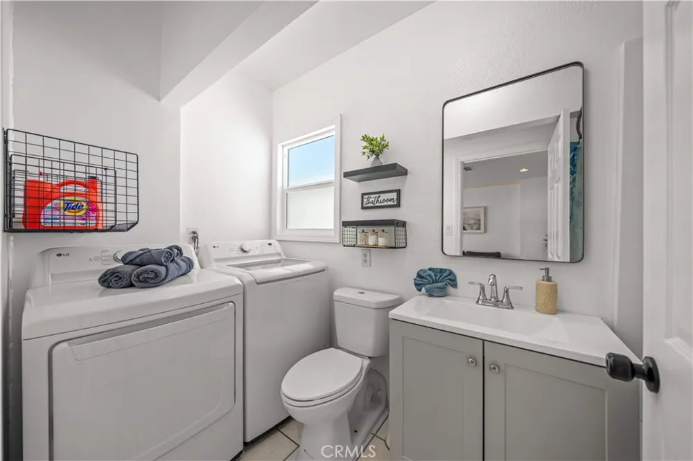15213 Daphne Avenue Gardena, CA 90249
