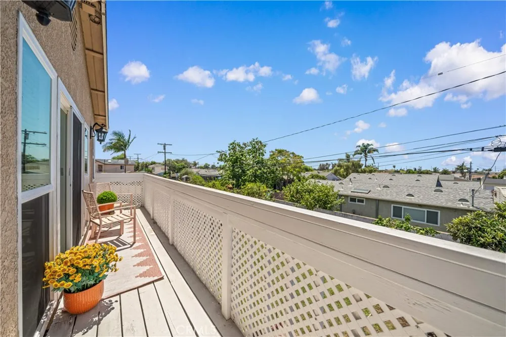 15213 Daphne Avenue Gardena, CA 90249