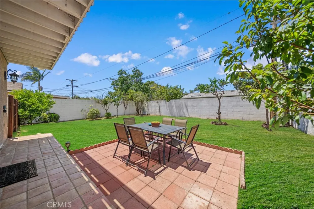 15213 Daphne Avenue Gardena, CA 90249