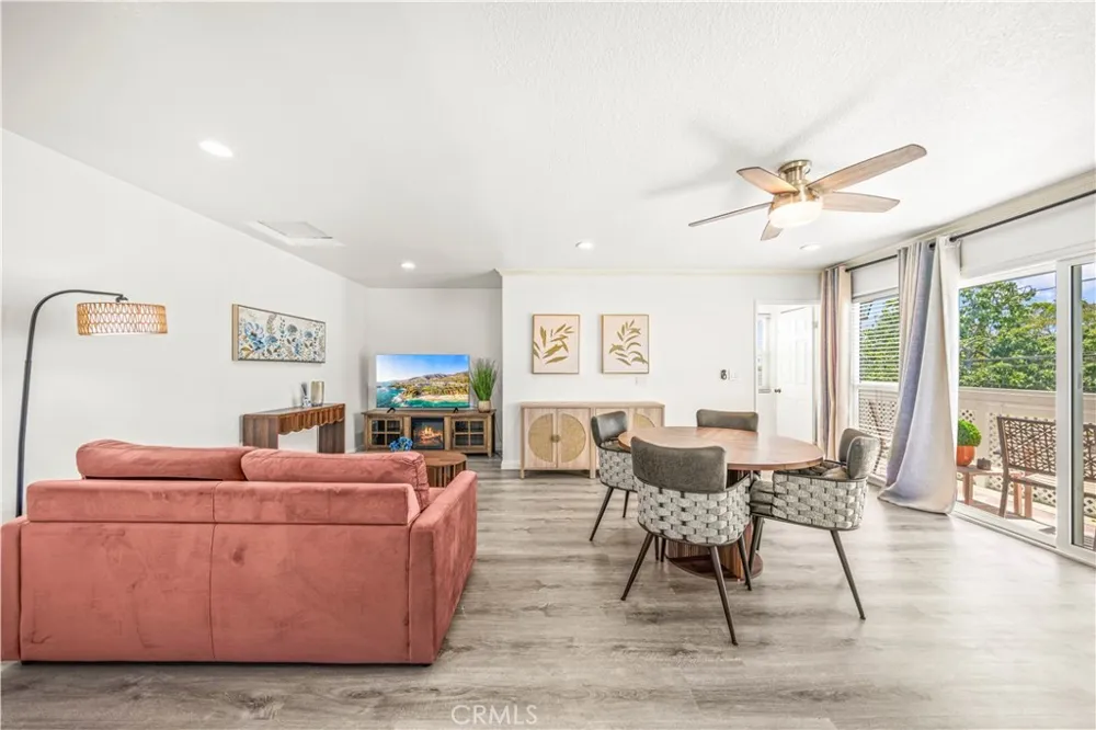 15213 Daphne Avenue Gardena, CA 90249