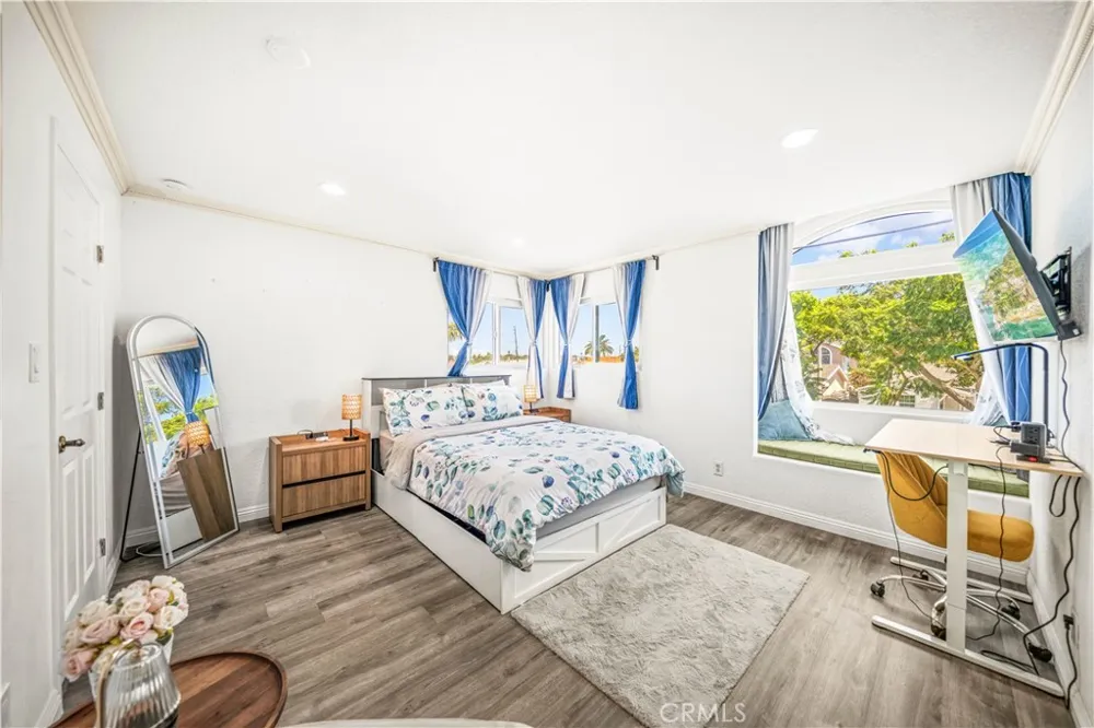 15213 Daphne Avenue Gardena, CA 90249