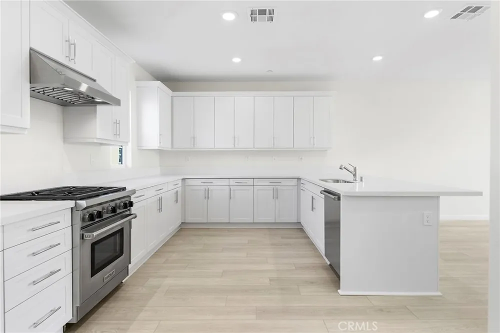 4344 Alamo Arcadia, CA 91006