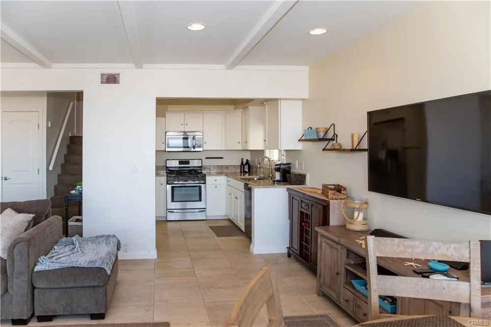 35 A Surfside Surfside, CA 90740