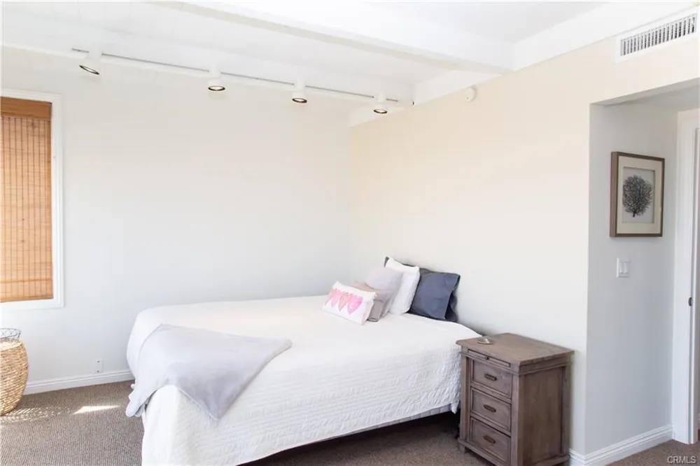 35 A Surfside Surfside, CA 90740