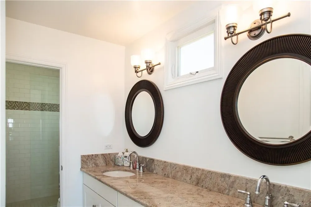 35 A Surfside Surfside, CA 90740