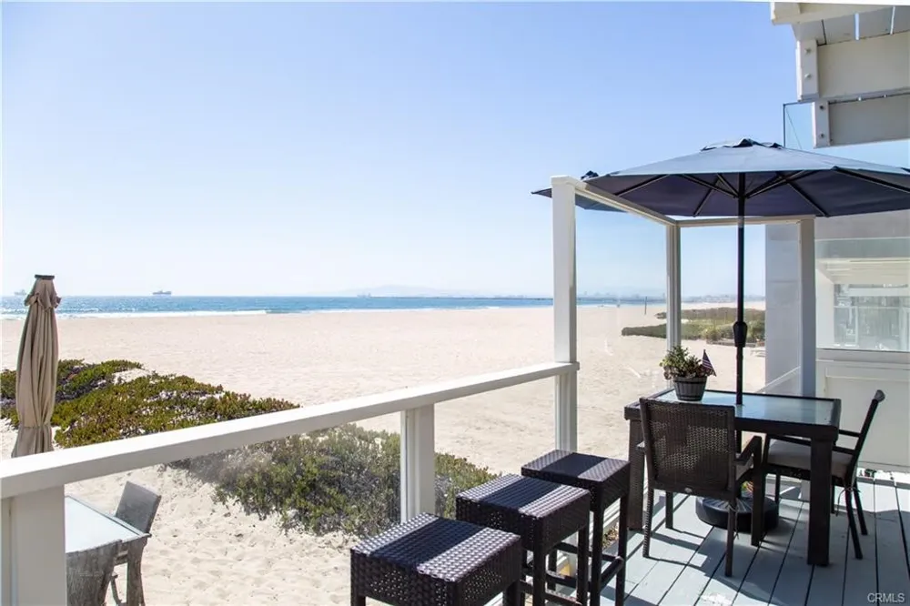 35 A Surfside Surfside, CA 90740