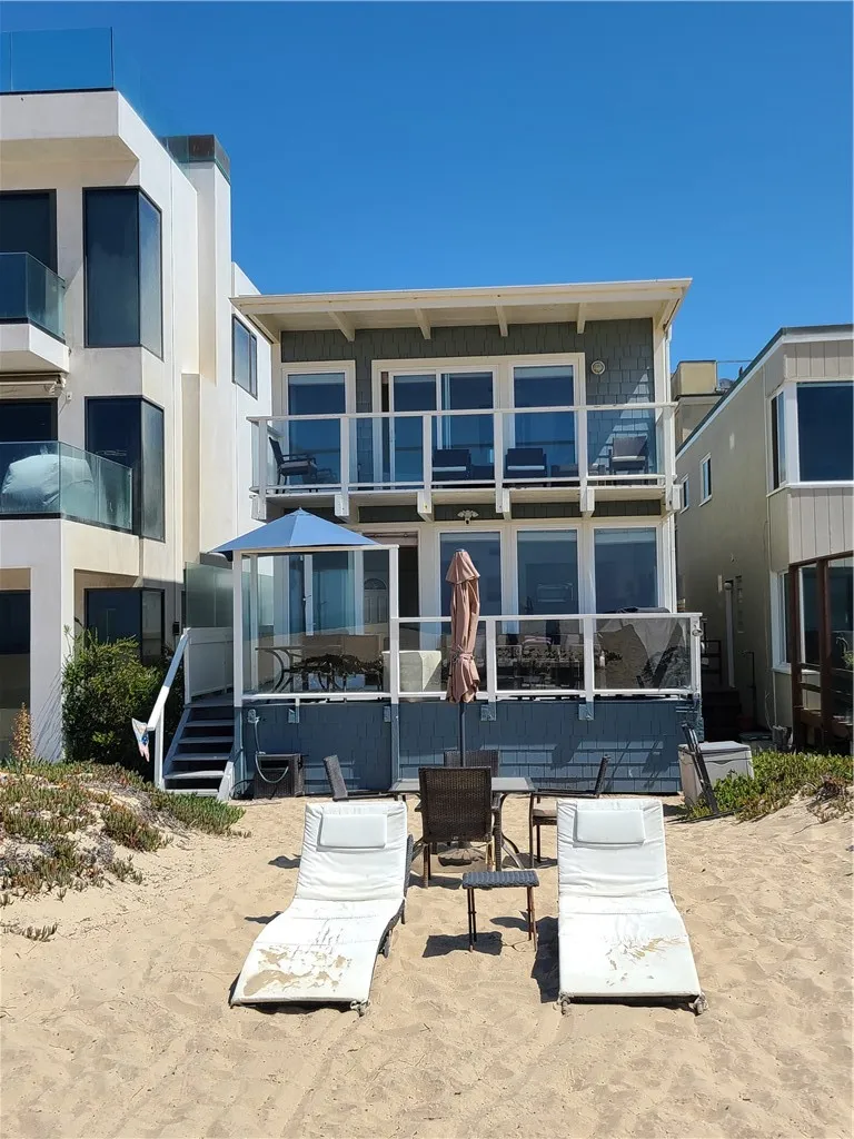 35 A Surfside Surfside, CA 90740