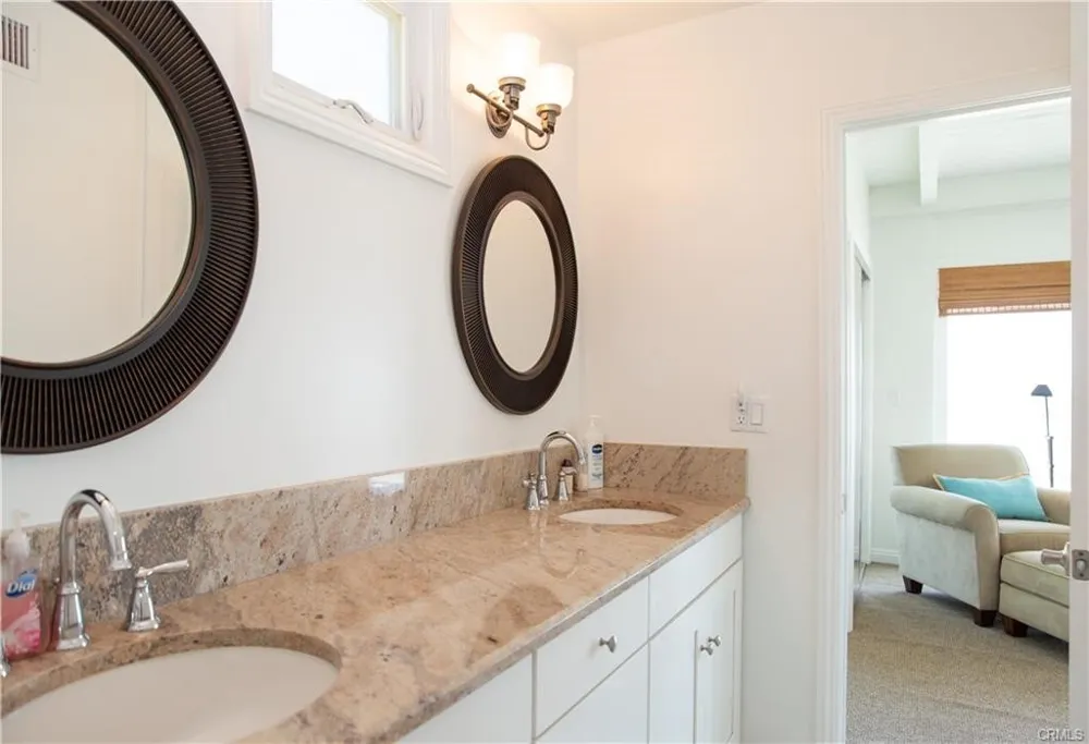 35 A Surfside Surfside, CA 90740