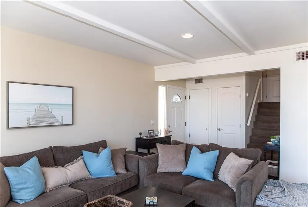 35 A Surfside Surfside, CA 90740