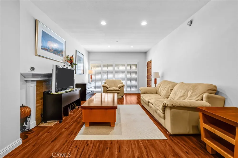 11630 Warner #504 Fountain Valley, CA 92708