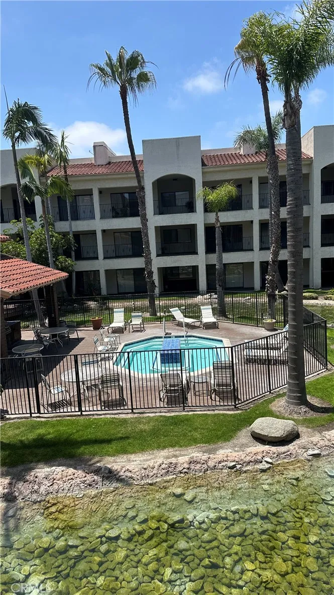 11630 Warner #504 Fountain Valley, CA 92708