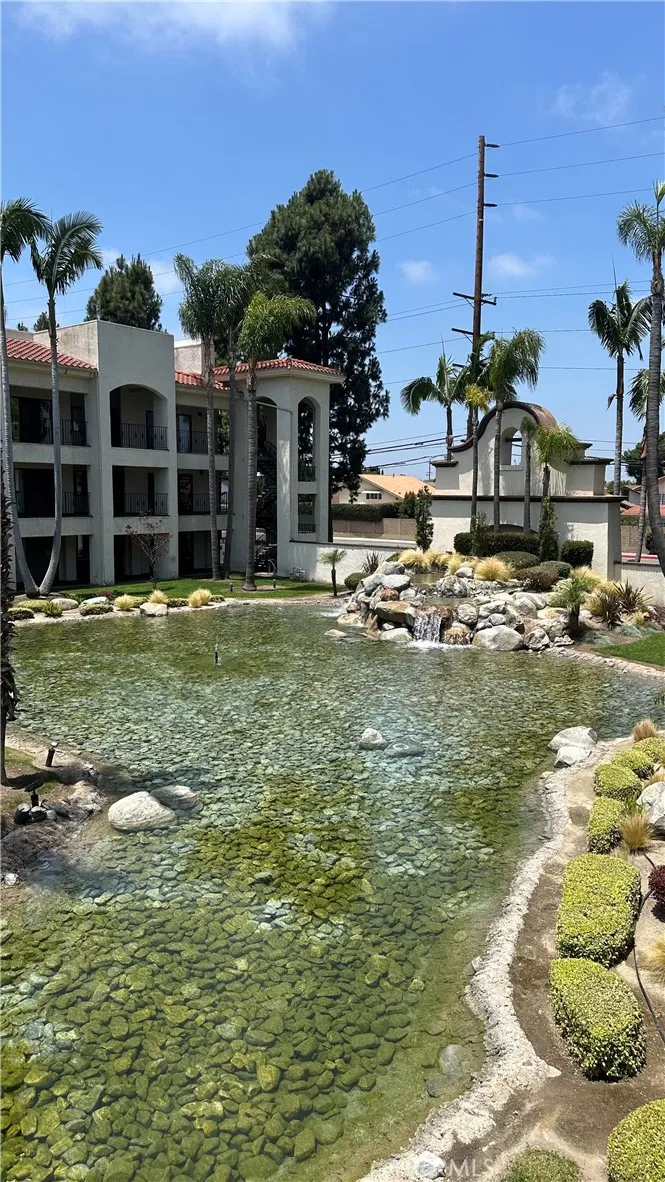 11630 Warner #504 Fountain Valley, CA 92708