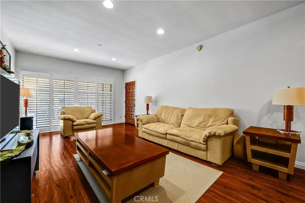 11630 Warner #504 Fountain Valley, CA 92708