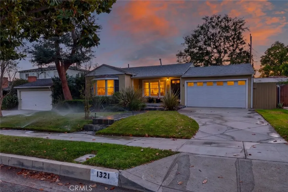 1321 Graynold Glendale, CA 91202